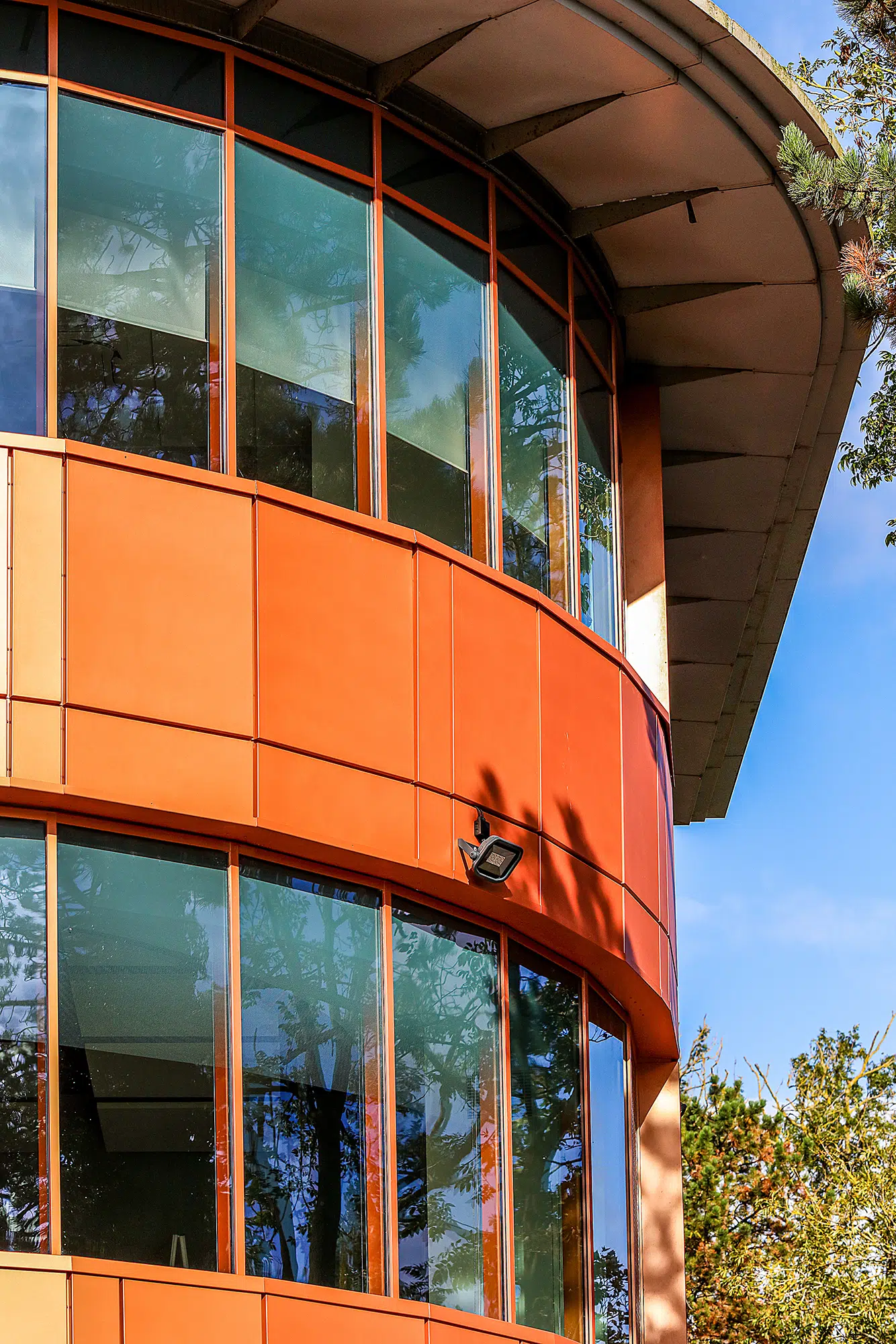 South Central Institute of Technology, Bletchley